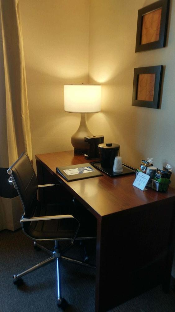 Inn Comfort Airport South Portland