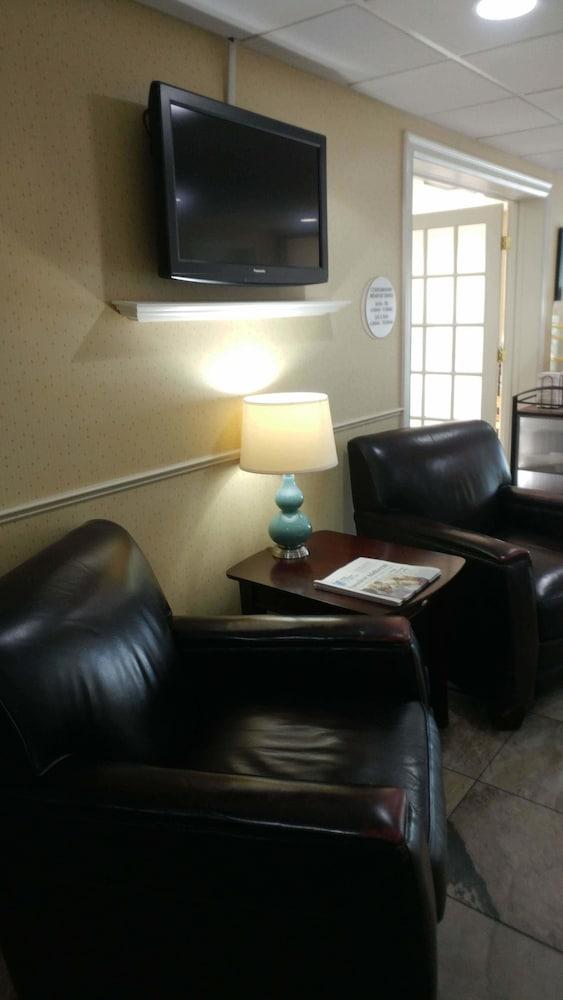Comfort Airport