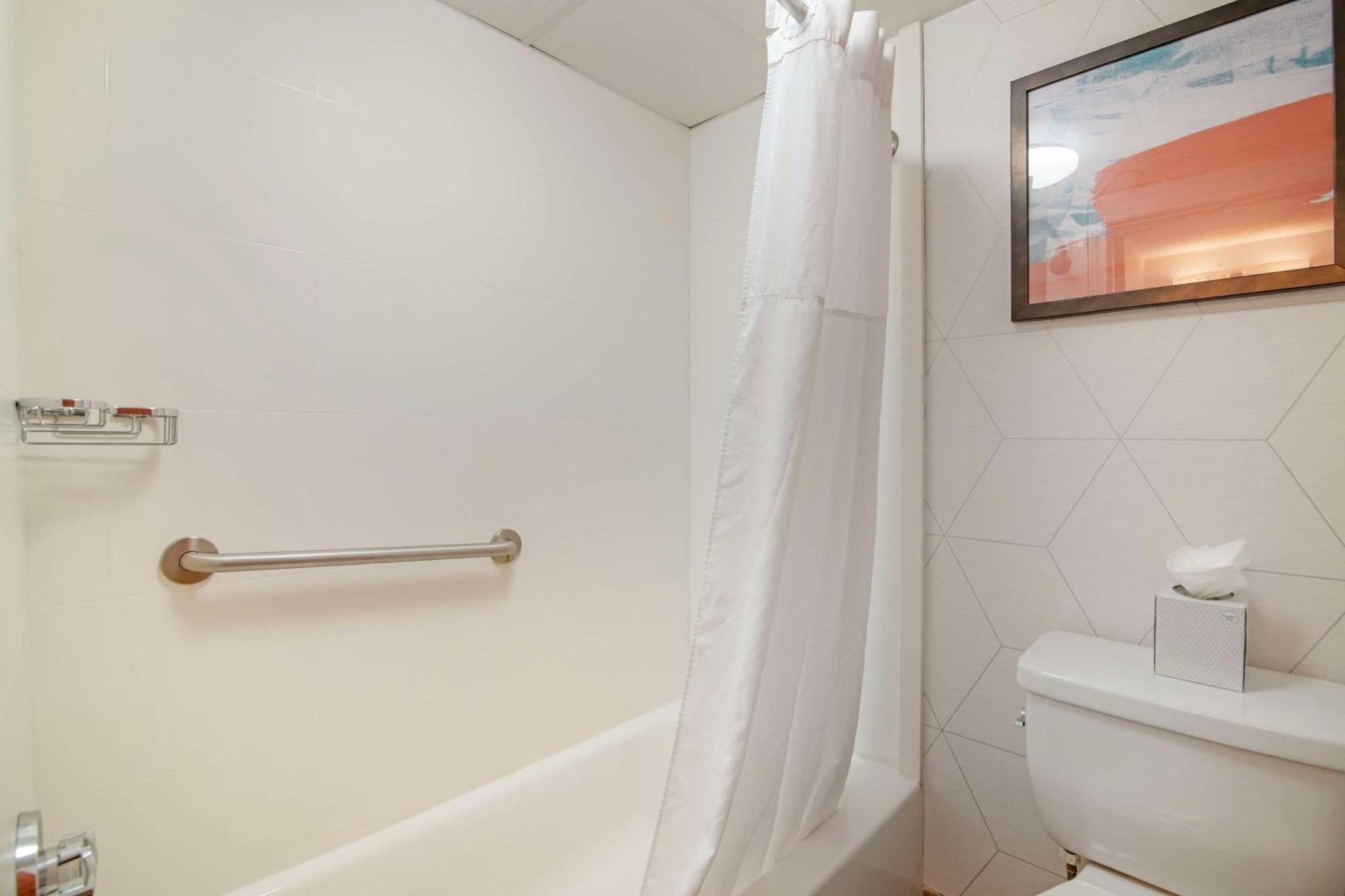 Comfort Airport Inn South Portland